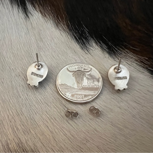 ❤️ Golden Hills Turquoise Navajo Style Matte Sterling Silver Stud Earrings .54”L - Picture 6 of 13